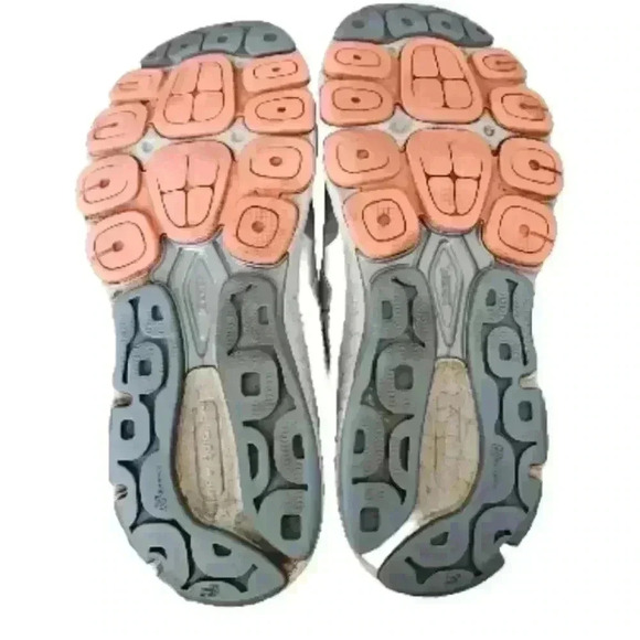 New Balance Women's 940 V4 Running Shoe 10.5 - Picture 5 of 12